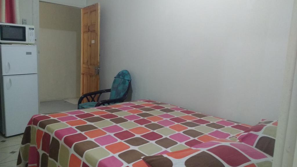 Yard Style Hotel Kingston Ngoại thất bức ảnh